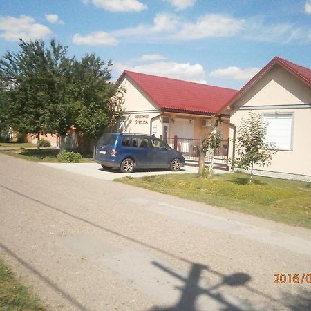 Apartments Svetlica Backi Petrovac Zewnętrze zdjęcie